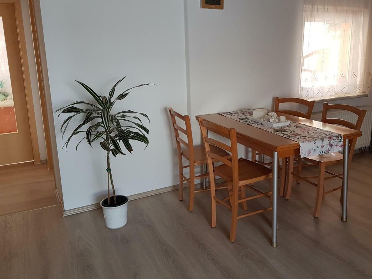 Ferienwohnung Hahn Нойцелле Экстерьер фото